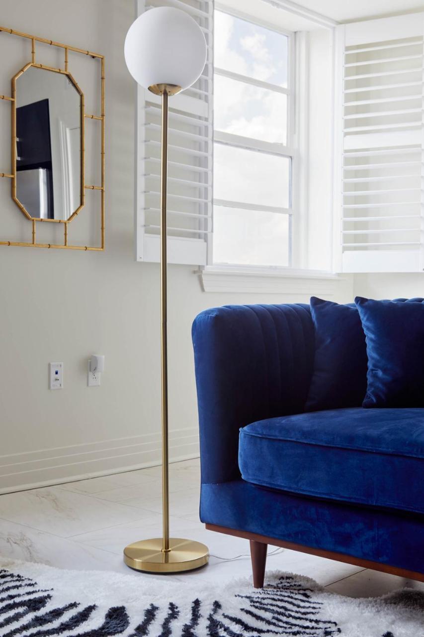 Deluxe Canal Street Suites By Sonder Ню Орлиънс Стая снимка